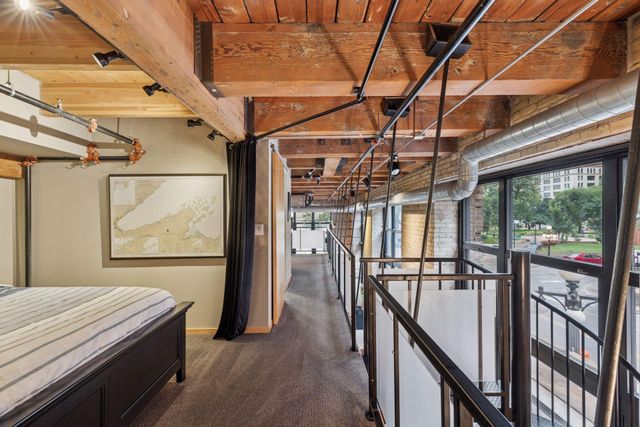 406 Wacouta Street 108, Saint Paul, MN 55101