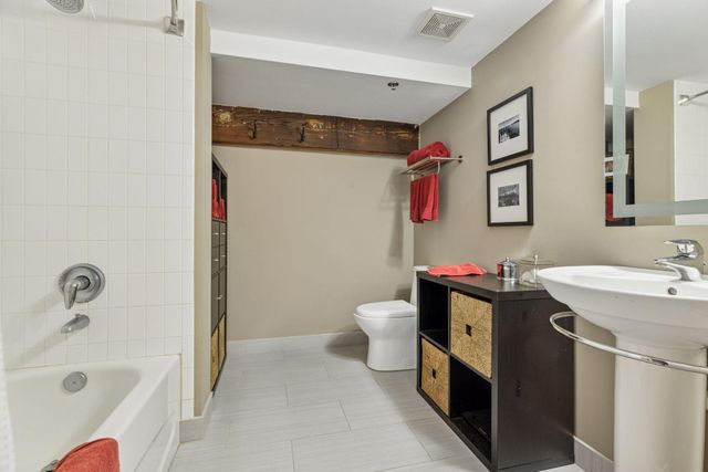 406 Wacouta Street 108, Saint Paul, MN 55101