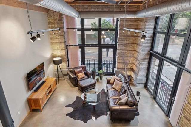 406 Wacouta Street 108, Saint Paul, MN 55101