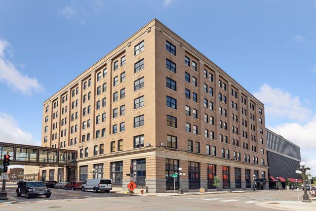 406 Wacouta Street 108, Saint Paul, MN 55101