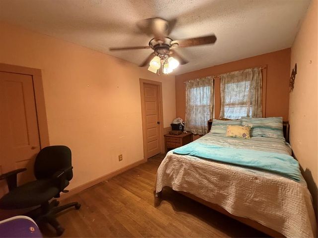 101 NW 7th St, Tuttle, OK 73089