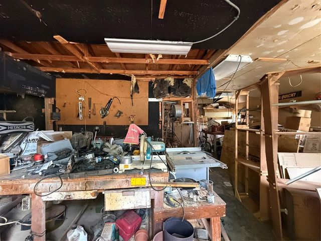 101 NW 7th St, Tuttle, OK 73089