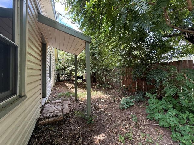 101 NW 7th St, Tuttle, OK 73089