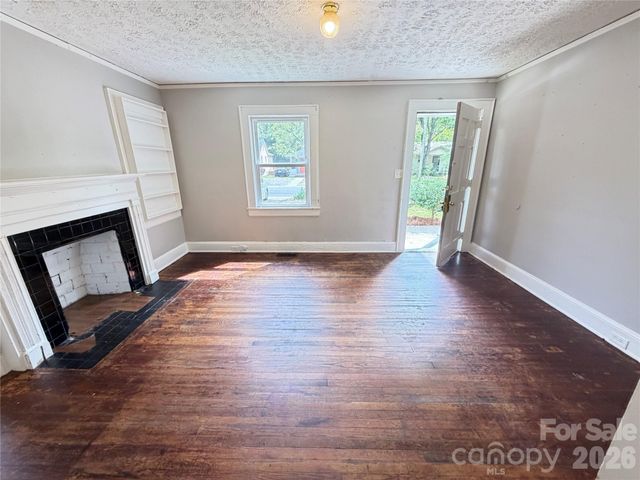 2212 Camp Greene Street, Charlotte, NC 28208