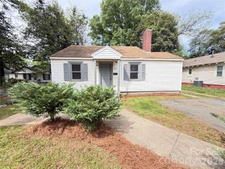 2212 Camp Greene Street, Charlotte, NC 28208