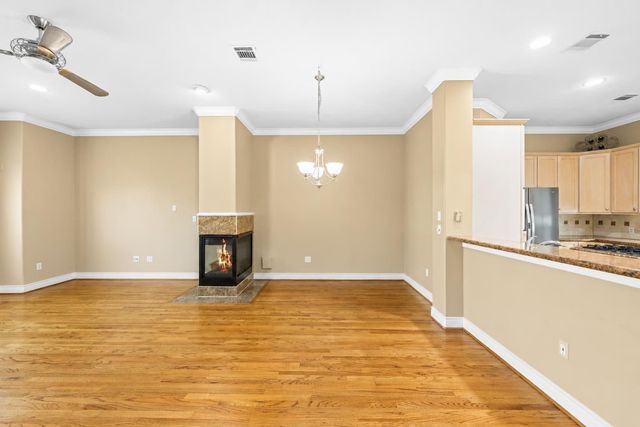 2604 Chenevert Street, Houston, TX 77004