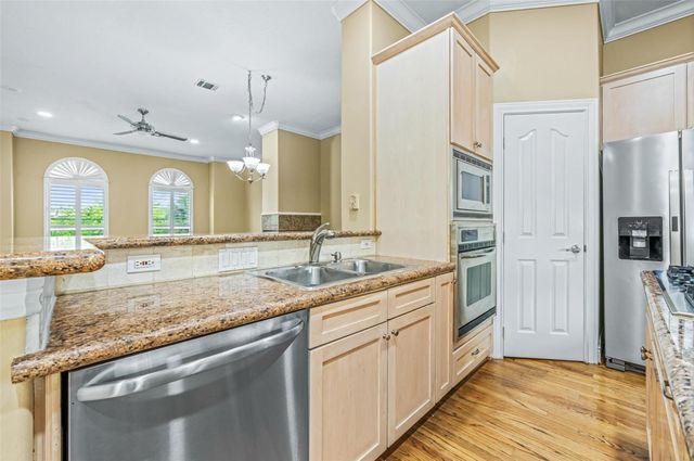 2604 Chenevert Street, Houston, TX 77004