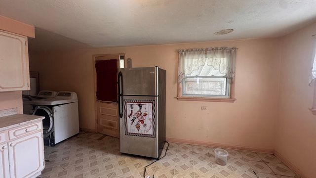 400 N 6th Street, Grand Haven City, MI 49417