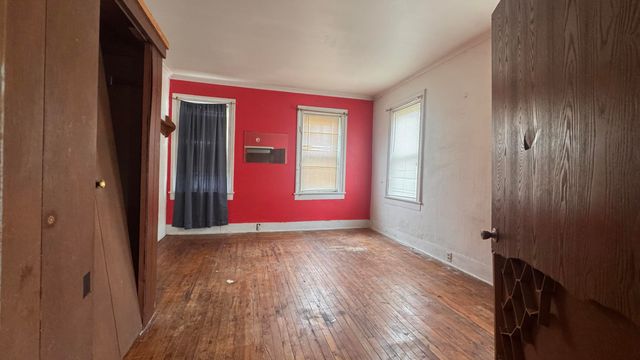 400 N 6th Street, Grand Haven City, MI 49417