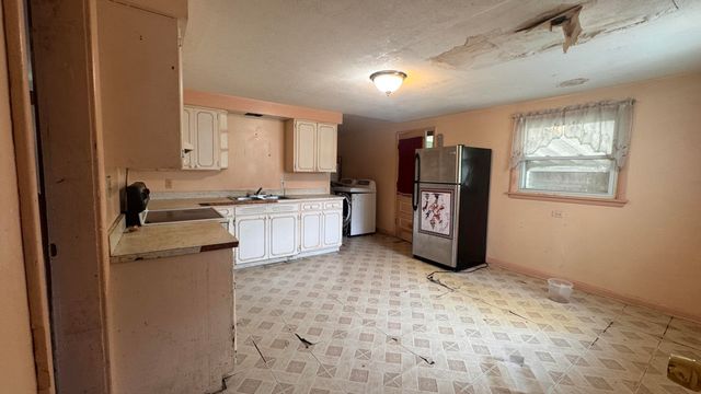 400 N 6th Street, Grand Haven City, MI 49417