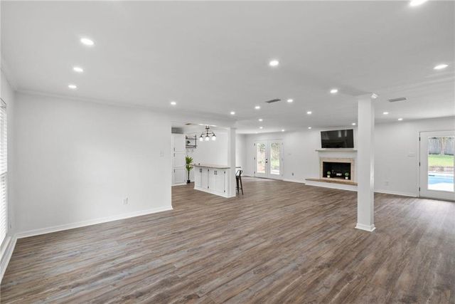 6058 Highland Woods Drive, Mobile, AL 36608