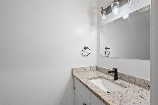 6058 Highland Woods Drive, Mobile, AL 36608