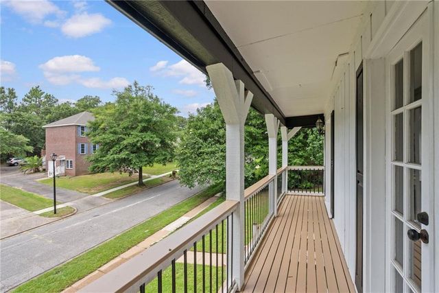 6058 Highland Woods Drive, Mobile, AL 36608