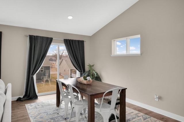 18184 Hartlin Avenue, Lakeville, MN 55044