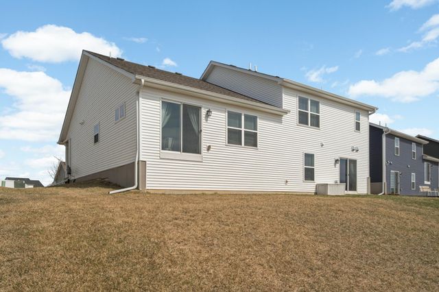 18184 Hartlin Avenue, Lakeville, MN 55044