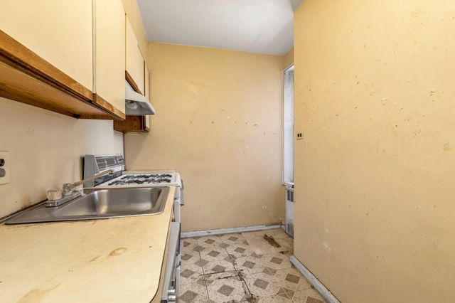 34-30 78th Street 2B, Jackson Heights, NY 11372