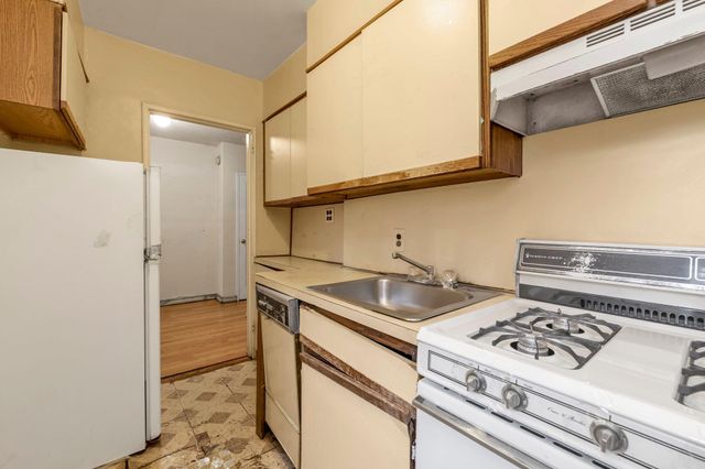 34-30 78th Street 2B, Jackson Heights, NY 11372