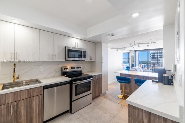 2401 S Ocean Dr 2504, Hollywood, FL 33019