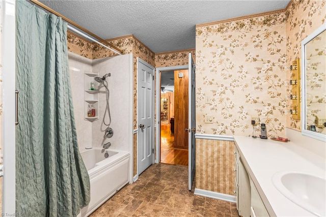 131 Ridge Street, Jonesville, NC 28642