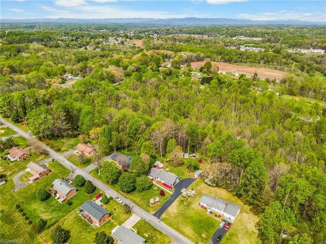 131 Ridge Street, Jonesville, NC 28642