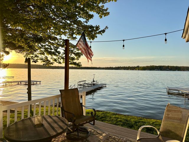 1071 E Hess Lake Drive, Brooks Twp, MI 49327