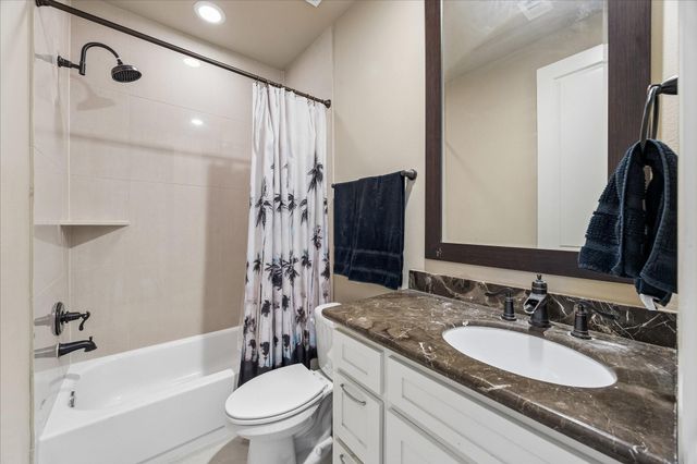 1209 W 22nd Street, Houston, TX 77008