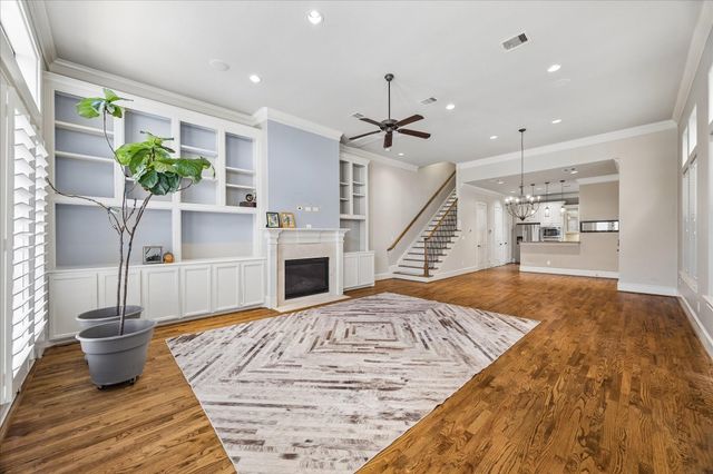 1209 W 22nd Street, Houston, TX 77008