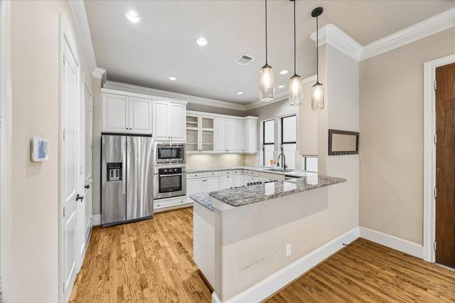 1209 W 22nd Street, Houston, TX 77008