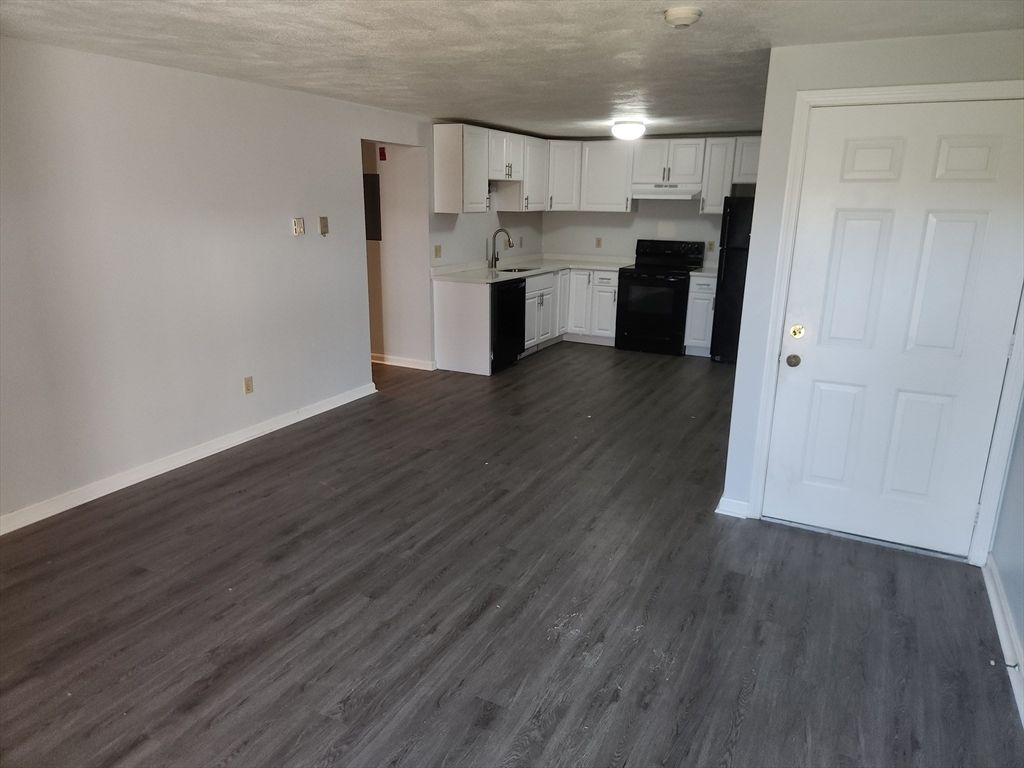 448 Mount Hope St 2, North Attleboro, MA 02760