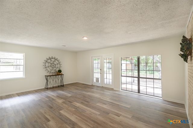 935 Verna Lee Boulevard, Harker Heights, TX 76548