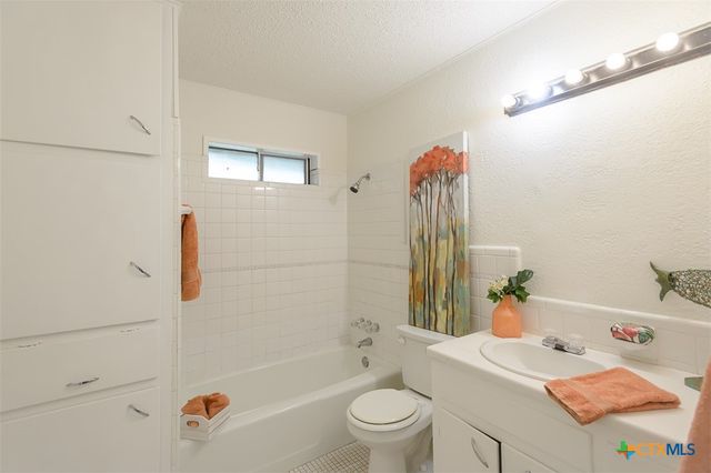 935 Verna Lee Boulevard, Harker Heights, TX 76548