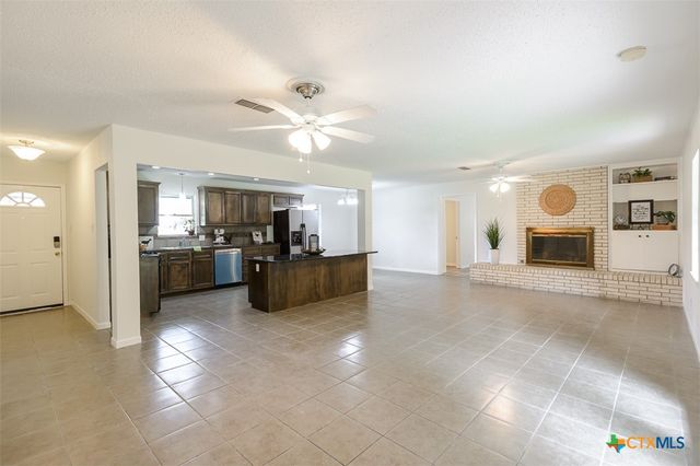 935 Verna Lee Boulevard, Harker Heights, TX 76548
