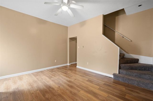 237 Paul St, Mt Washington, PA 15211