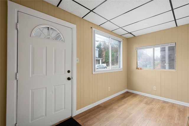 237 Paul St, Mt Washington, PA 15211