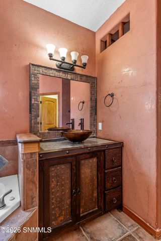 3544 Cave Creek, Las Cruces, NM 88011