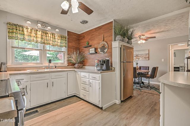 1106 West Cedar Street, Bristol, TN 37620