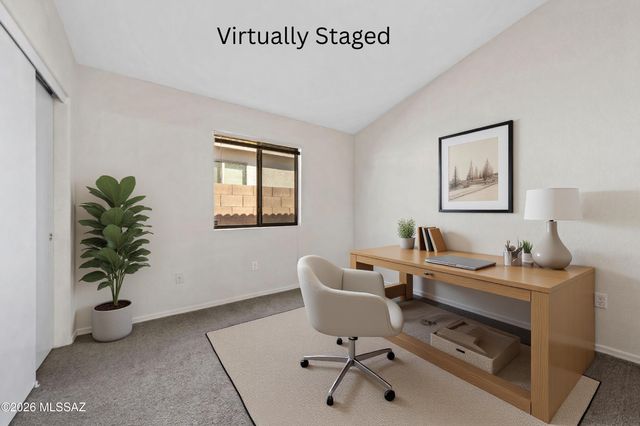 675 S Painted River Way, Vail, AZ 85641