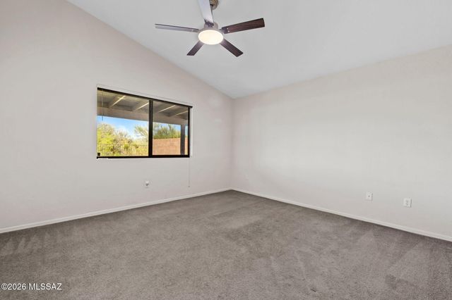 675 S Painted River Way, Vail, AZ 85641