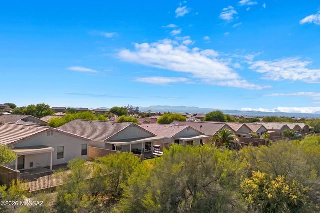 675 S Painted River Way, Vail, AZ 85641