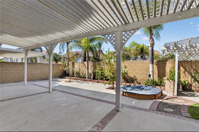 7358 Meade Court, Fontana, CA 92336