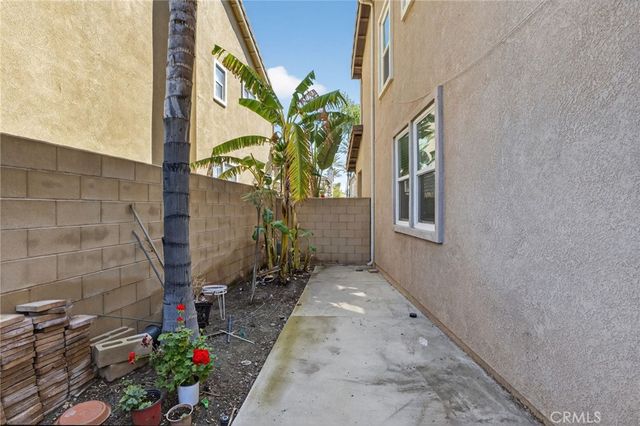 7358 Meade Court, Fontana, CA 92336