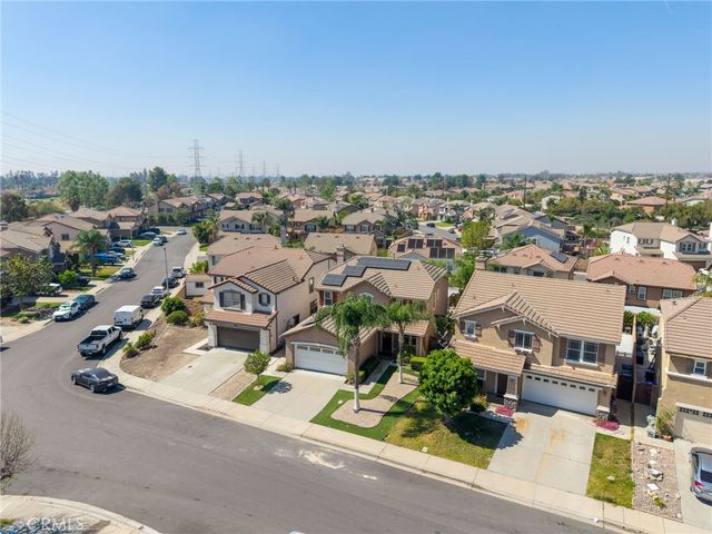 7358 Meade Court, Fontana, CA 92336