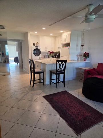 460 Horizons W 111, Boynton Beach, FL 33435