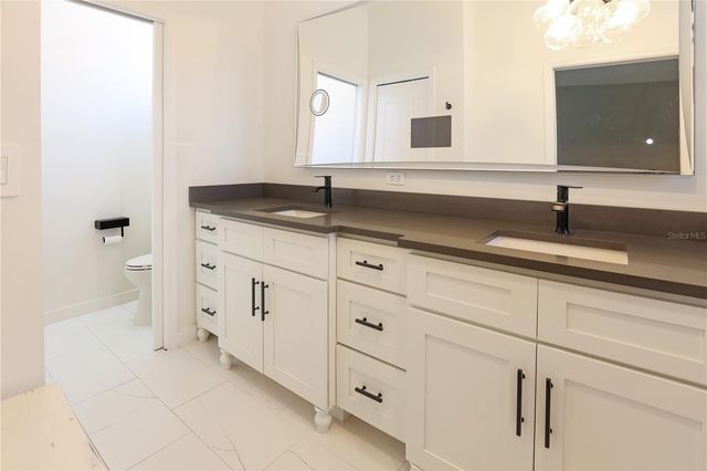 3761 AMAPOLA LANE, Sarasota, FL 34238