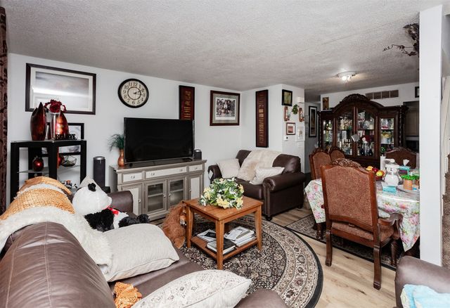 1211 Sampson Street, Des Moines, IA 50316