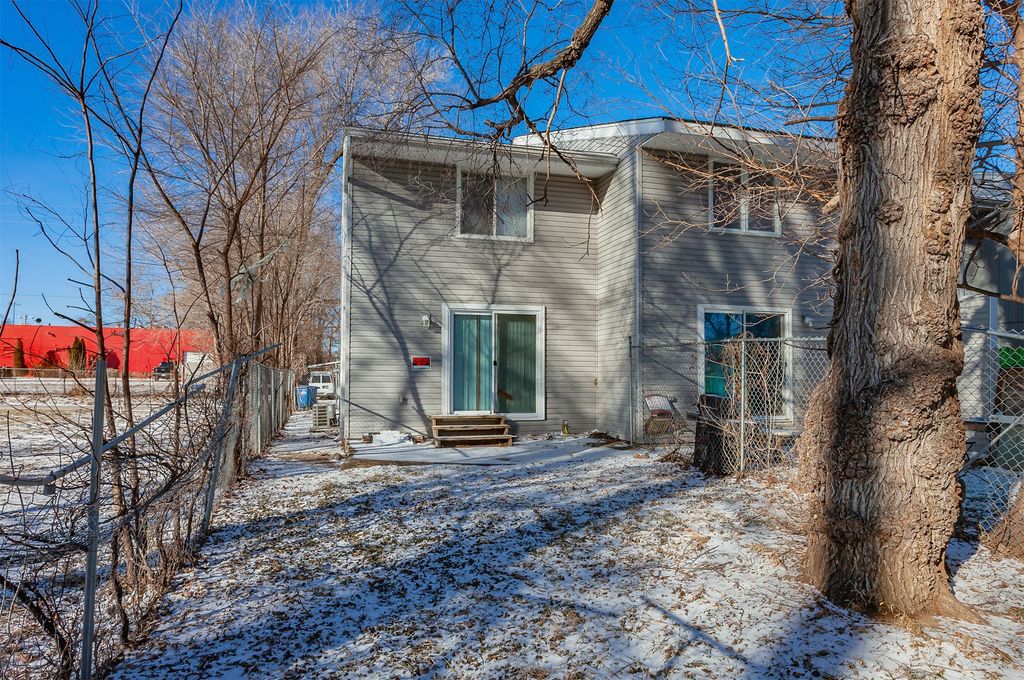 1211 Sampson Street, Des Moines, IA 50316