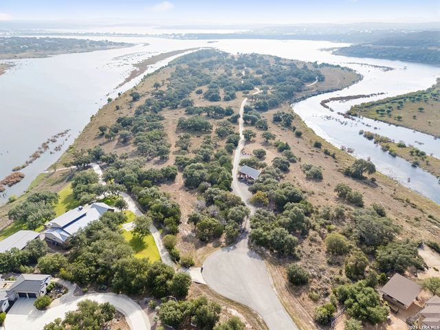 2239 San Jose Way, Canyon Lake, TX 78133
