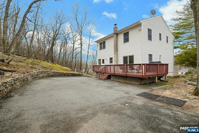 229 White Meadow Road, Rockaway Township, NJ 07866