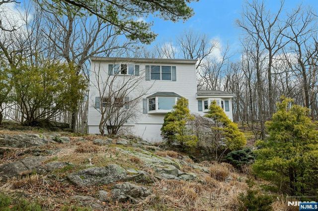 229 White Meadow Road, Rockaway Township, NJ 07866