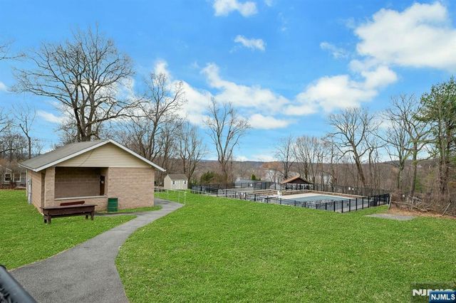 229 White Meadow Road, Rockaway Township, NJ 07866